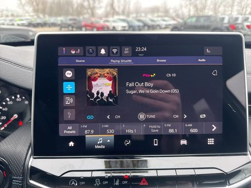 New 2026 Jeep Compass Latitude image 14