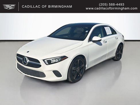 Used 2022 Mercedes-Benz A 220 image 1