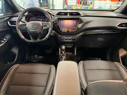 Used 2022 Chevrolet TrailBlazer RS w/ Convenience Package AWD/4WD image 28