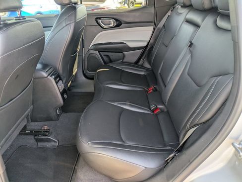 Used 2025 Jeep Compass Limited AWD/4WD image 23