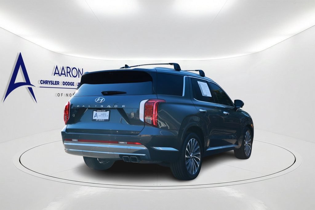 Used 2024 Hyundai Palisade Calligraphy FWD image 4