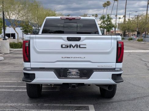 New 2026 GMC Sierra 2500 Denali Ultimate AWD/4WD image 7