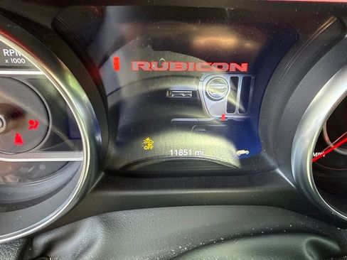 Used 2022 Jeep Wrangler Unlimited Rubicon w/ Steel Bumper Group AWD/4WD image 13