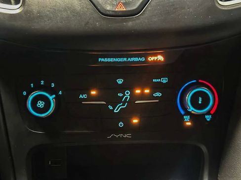 Used 2018 Ford Focus ST FWD image 39