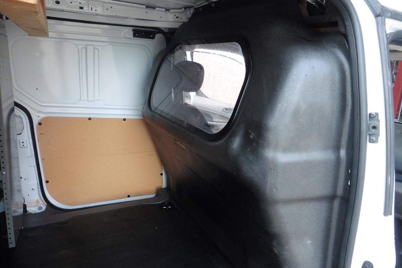 Used 2022 Ford Transit Connect XL FWD image 4