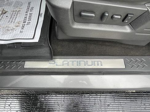 Used 2013 Ford F150 Platinum image 17