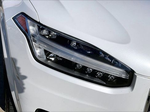 Used 2019 Volvo XC90 T6 Momentum w/ Protection Package Premier image 40