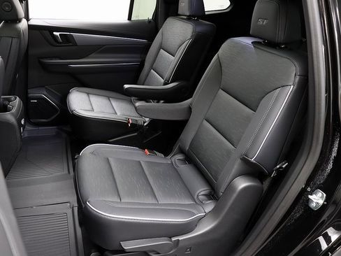 New 2026 Buick Enclave Sport Touring w/ Power Package image 11