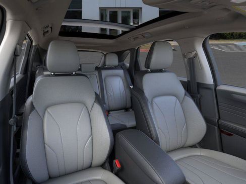 New 2025 Ford Escape SE w/ PHEV Premium Package FWD image 10