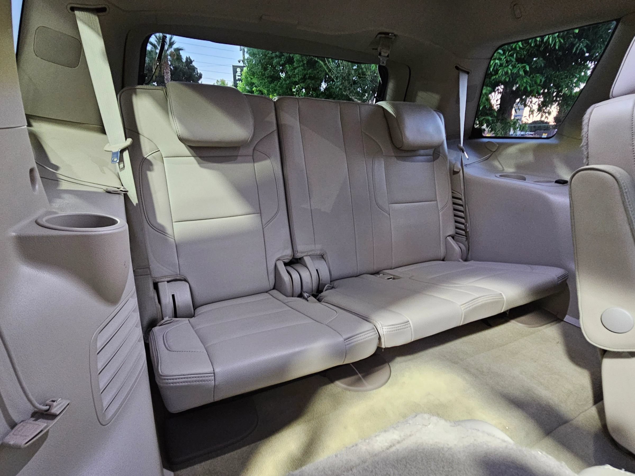 Used 2015 GMC Yukon Denali w/ Premium Package RWD image 29