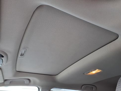 Used 2021 Subaru Outback Premium image 17