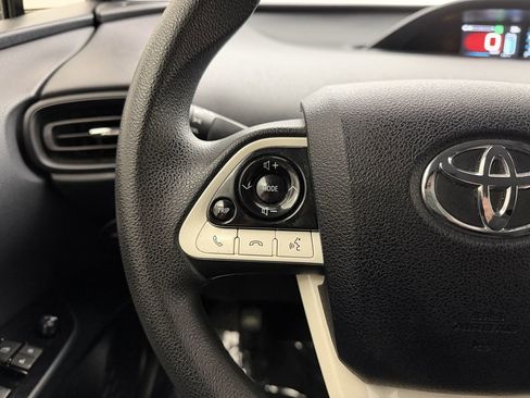 Used 2017 Toyota Prius Two image 8