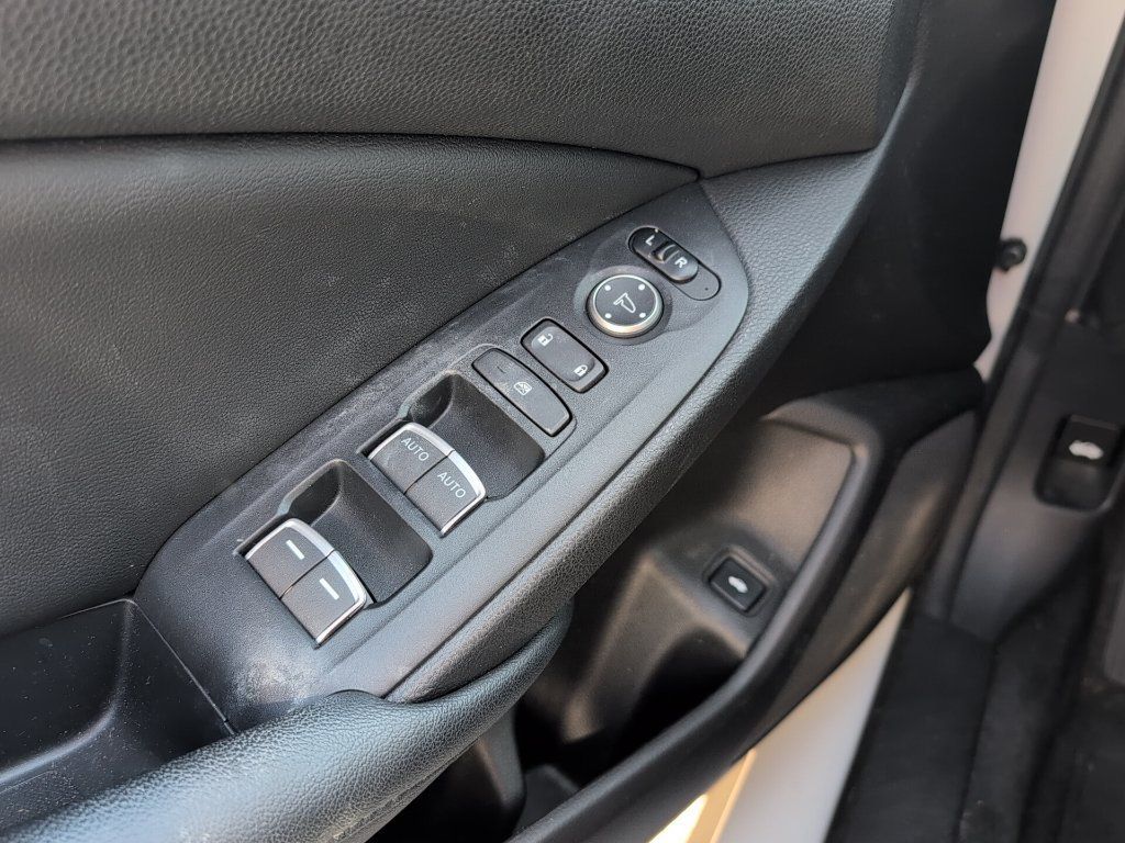 Used 2019 Honda Accord LX image 13
