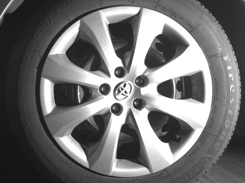 Used 2025 Toyota Corolla LE FWD image 12