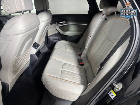 Used 2024 Audi Q8 e-tron Prestige w/ Prestige Package AWD/4WD image 29