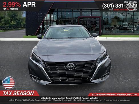 Used 2024 Nissan Altima 2.5 SV image 2
