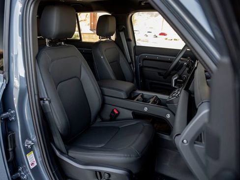 Used 2025 Land Rover Defender 110 S AWD/4WD image 25