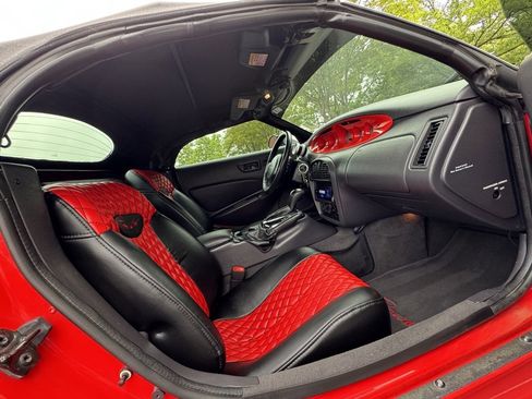 Used 2000 Plymouth Prowler image 23