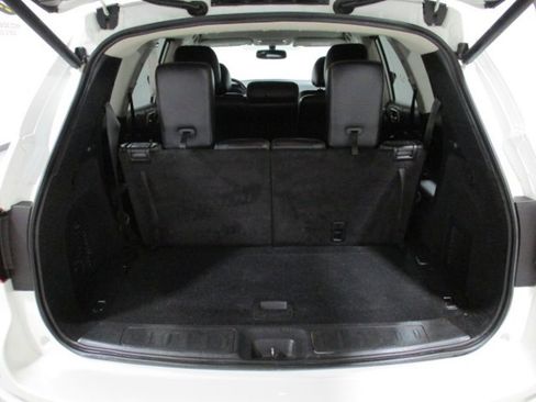 Used 2019 Nissan Pathfinder SL image 5