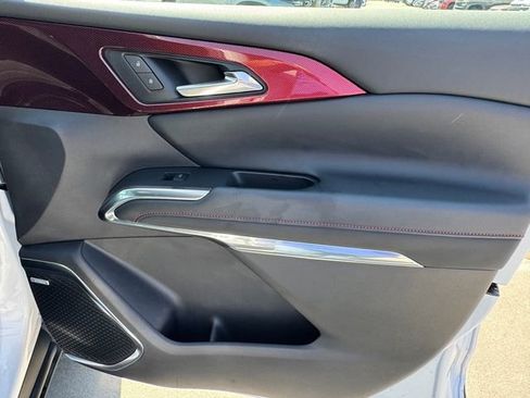 Used 2025 Chevrolet Traverse Z71 w/ Enhanced Driving Package AWD/4WD image 8