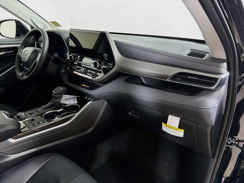 New 2026 Toyota Highlander Limited AWD/4WD image 26