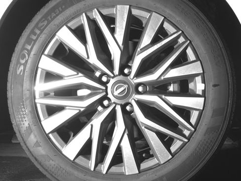 Used 2025 Nissan Altima 2.5 SV FWD image 13