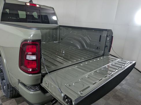New 2026 RAM 1500 4x4 Crew Cab image 12