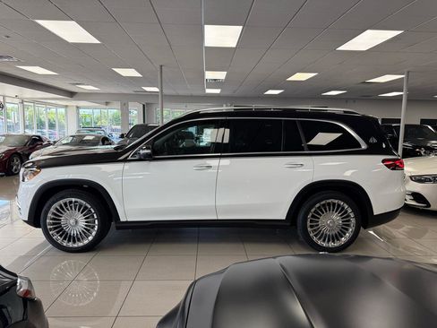 Used 2020 Mercedes-Benz GLS 450 4MATIC image 3