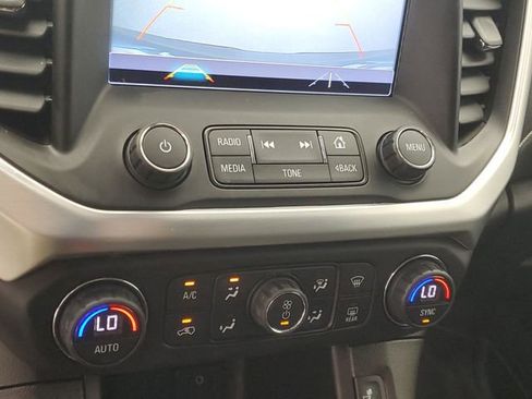 Used 2017 GMC Acadia SLT image 31