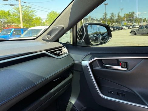 Used 2019 Toyota RAV4 XSE AWD/4WD image 23