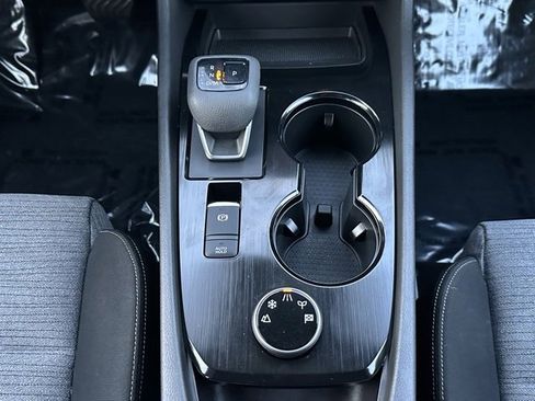 Certified 2023 Nissan Rogue SV image 26