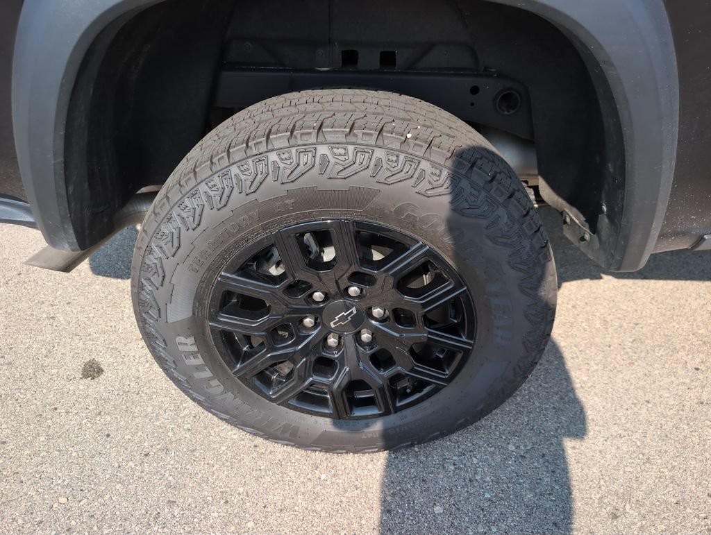 Used 2026 Chevrolet Colorado Trail Boss AWD/4WD image 9