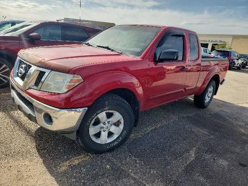 Used 2010 Nissan Frontier SE w/ SE Value Truck Pkg AWD/4WD image 1