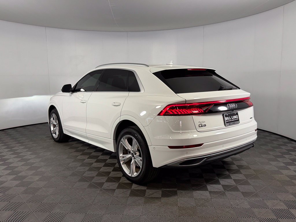 Used 2023 Audi Q8 Premium w/ Convenience Package AWD/4WD image 9