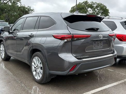 Used 2023 Toyota Highlander Limited AWD/4WD image 7