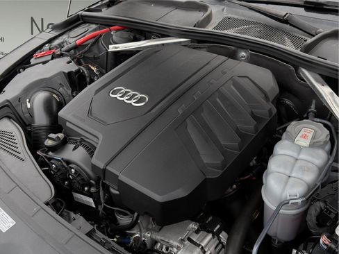 Used 2022 Audi A4 2.0T Premium w/ Convenience Package image 23