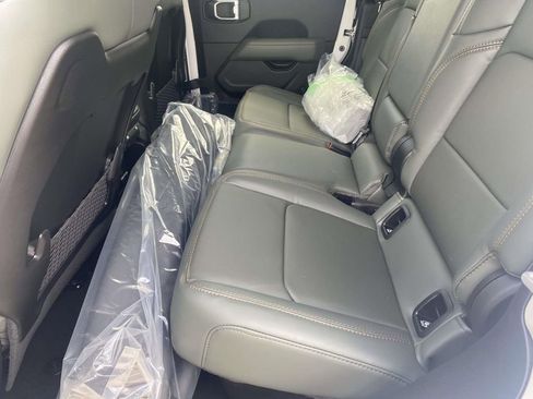 New 2026 Jeep Gladiator Mojave AWD/4WD image 40