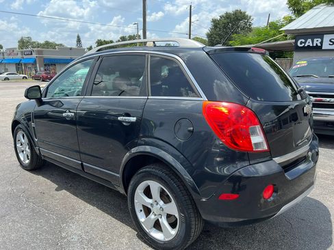 Used 2014 Chevrolet Captiva Sport LTZ FWD image 6