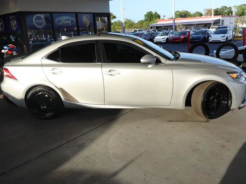 Used 2015 Lexus IS 250 image 4
