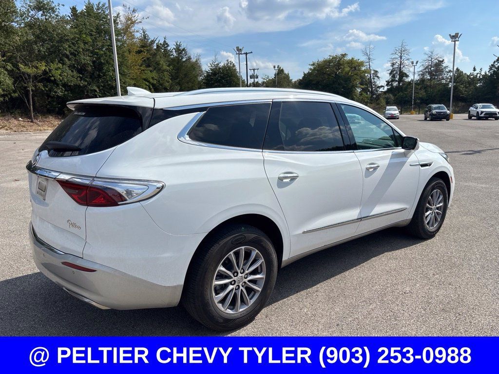 Used 2024 Buick Enclave Essence w/ Technology Package FWD image 7