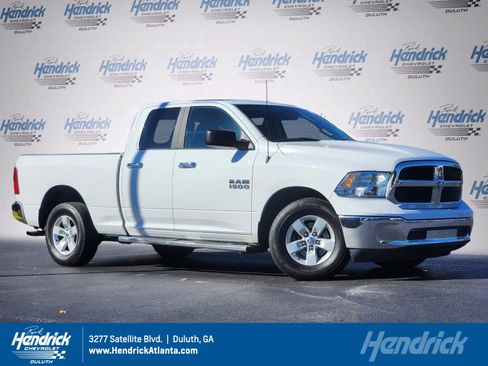 Used 2017 RAM 1500 Classic SLT image 1