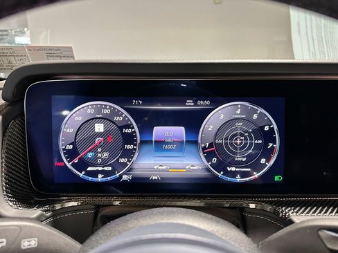 Used 2024 Mercedes-Benz G 63 AMG 4MATIC image 19