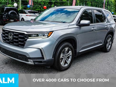 Used 2025 Honda Pilot EX-L image 3
