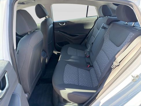 Used 2019 Hyundai Ioniq SEL image 31