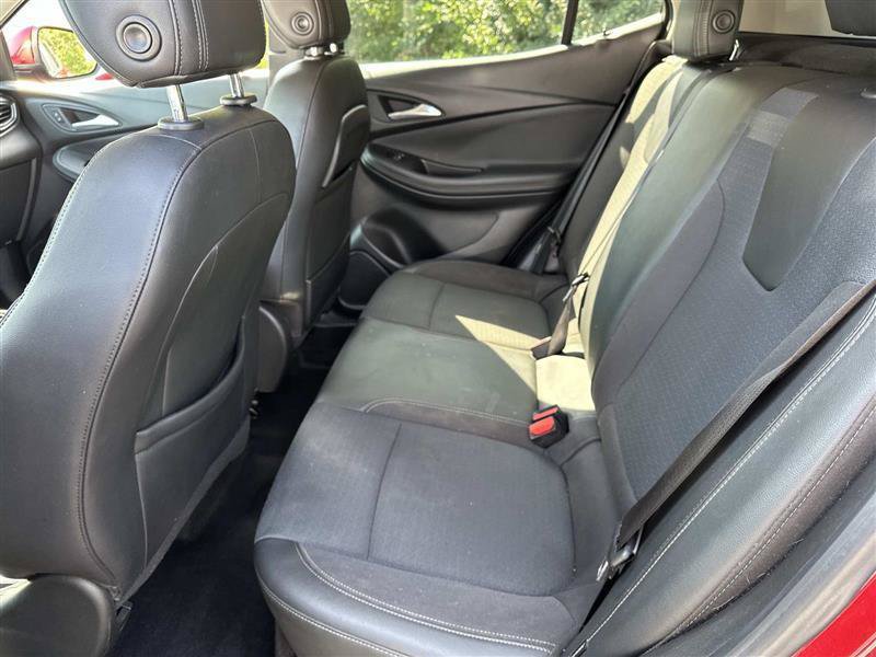 Used 2021 Buick Encore GX Preferred w/ Cold Weather Comfort Package FWD image 11