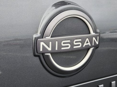 Used 2024 Nissan Rogue S image 15