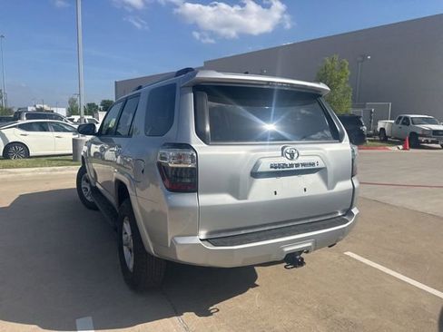 Used 2024 Toyota 4Runner SR5 Premium image 4