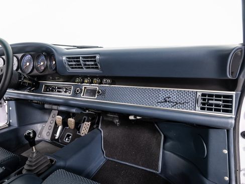 Used 1991 Porsche 911 Carrera image 56