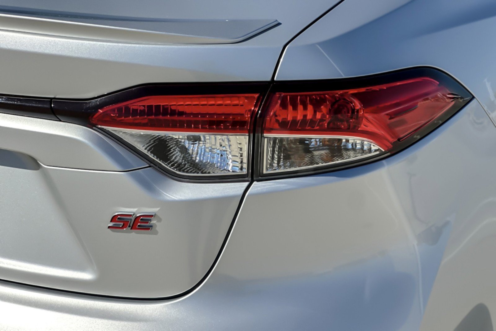 Certified 2024 Toyota Corolla SE w/ SE Premium Package FWD image 25