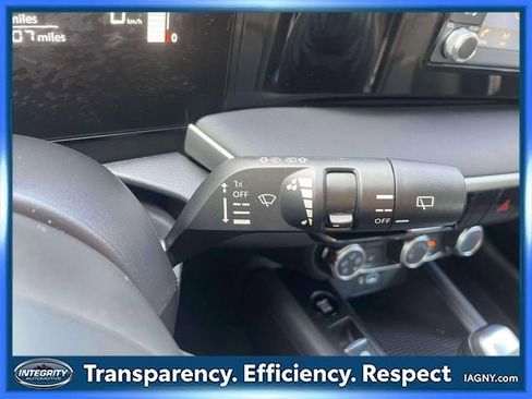 Certified 2025 Nissan Kicks S image 22